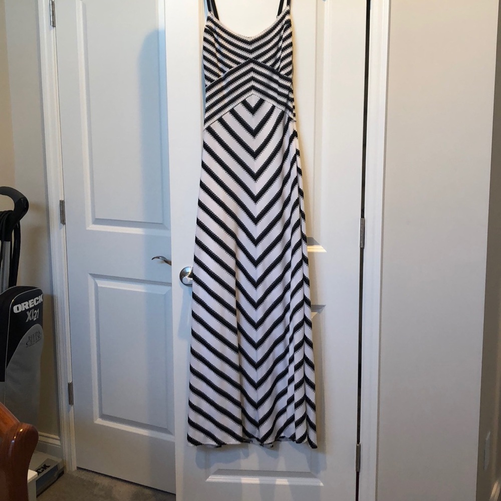Bebe maxi dress